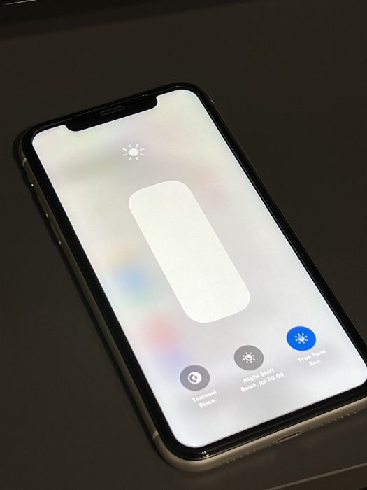 Айфон 11 64гб идеальное состояние