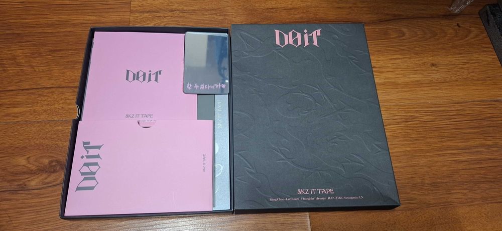 K-pop albums, Stray kids albums