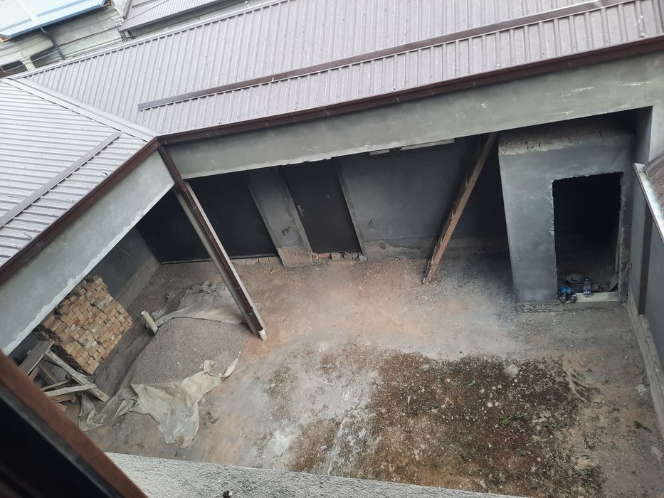 Уй сотилади Кибрай тумани Обод махалласи, Лолазор кÿчасида