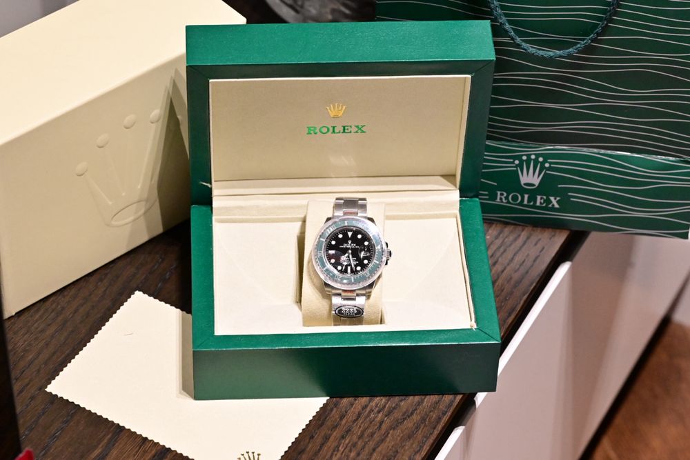 Rolex Submariner starbucks