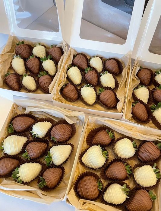 Клубника в шоколаде от Royalberry