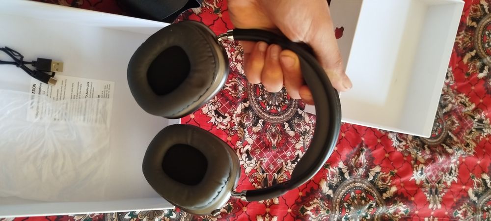 AirPods Max      yangi xech qayeriga xech narsa boʻlmagan