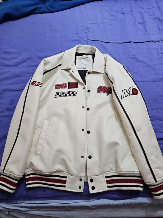 Осенняя кожзам куртка