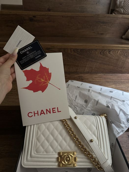 Chanel чанта бяла