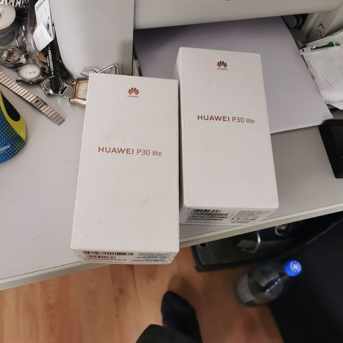 Huawei p30 lite , doua cutii