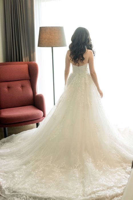 Vand rochie de mireasa Nicole Milano