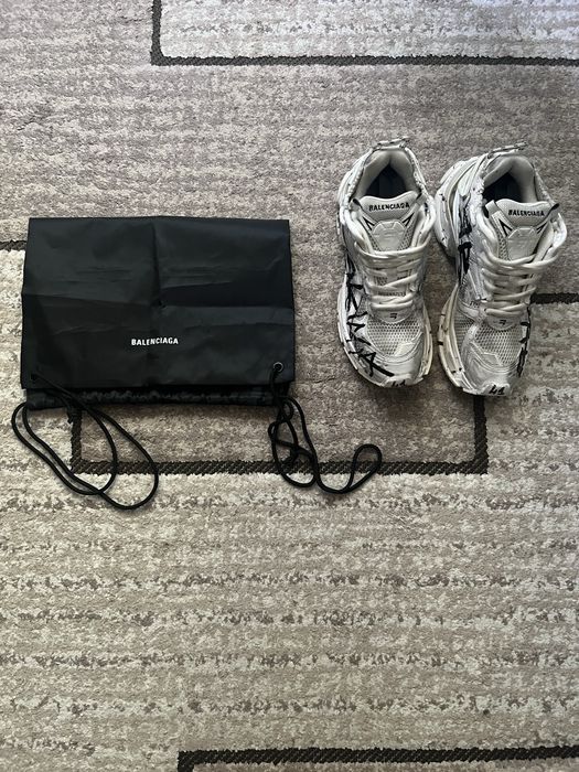 Balenciaga Runner