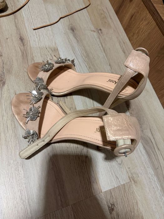 Високи сандали Gianni