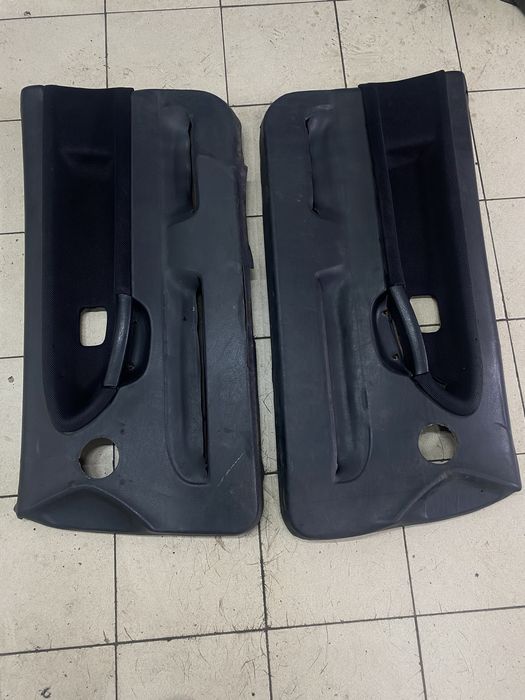 Продам дверные карты е36 Купэ