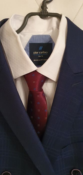 Продам мужской костюм бренд