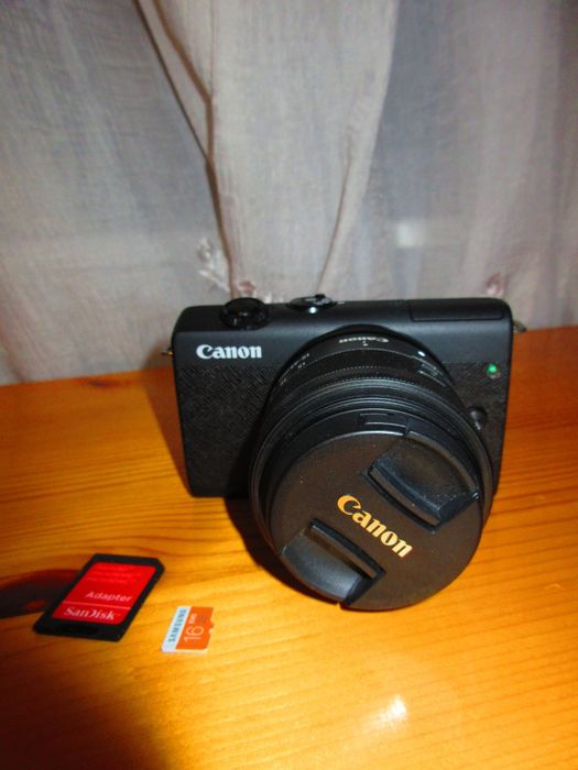 Продавам фотоапарат Canon EOS M200 + 16gb SD карта
