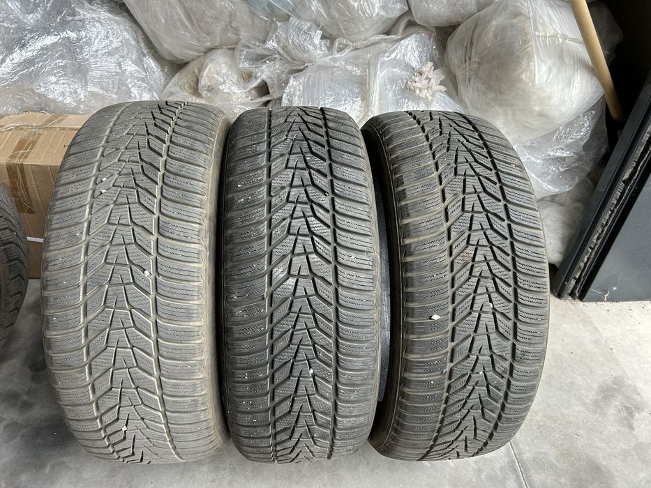 Гуми за автомобил или джип