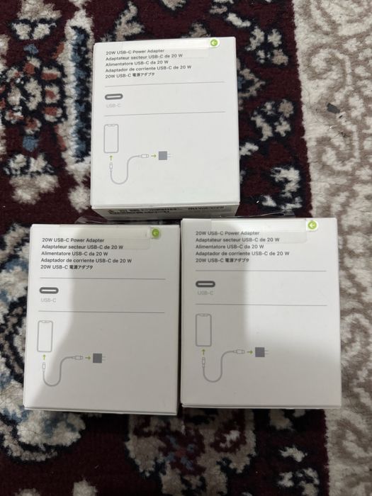Apple Power Adapter