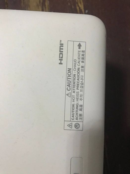 Проектор сотилади