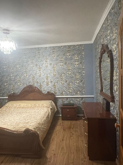 Продам спальный гарнитур