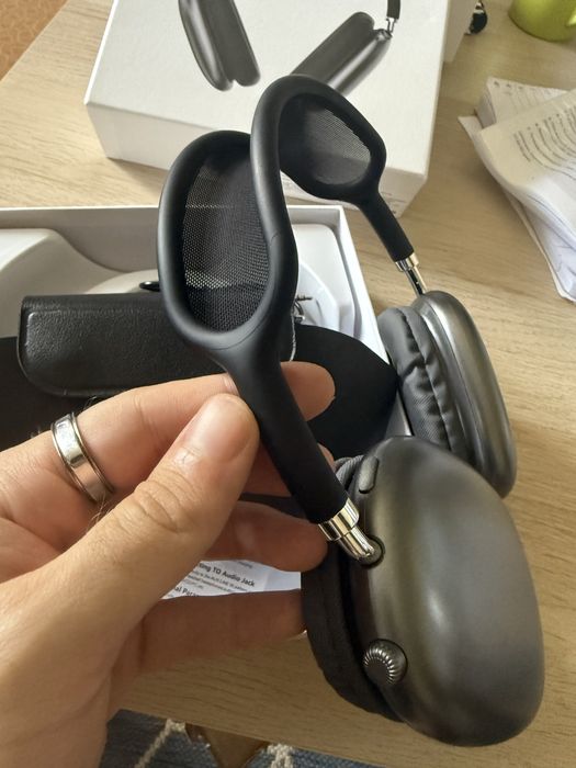 Airpods Max нови