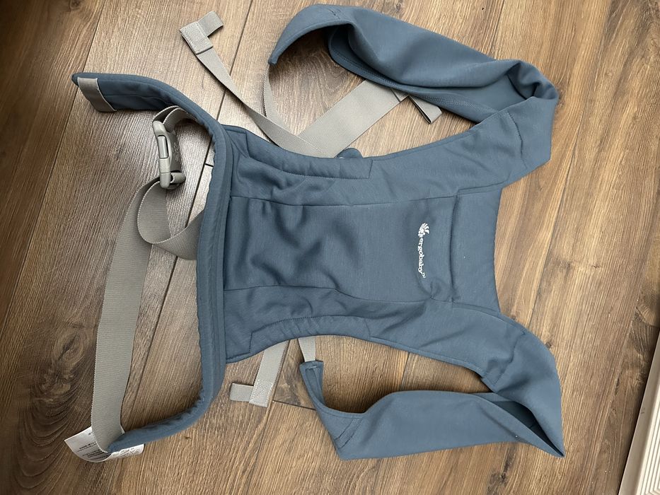 Эргорюкзак Ergobaby Embrace