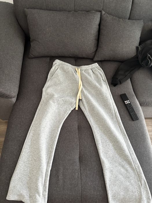 Pantaloni Flared