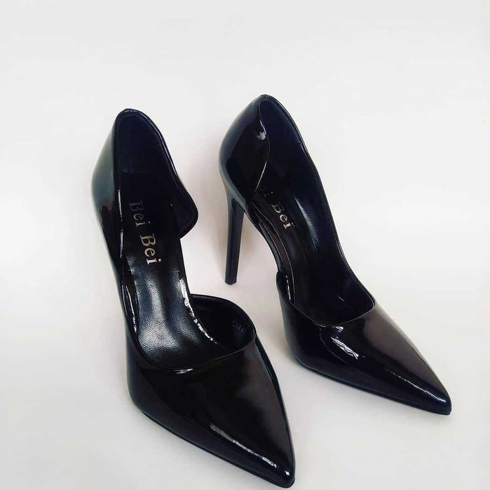 Pantofi stiletto noi
