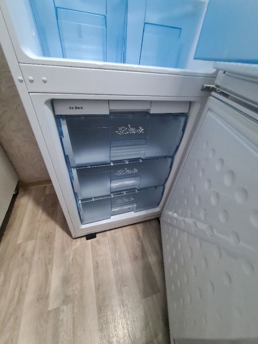 Холодильник  б/у