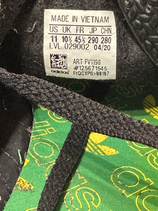 Маратонки ADIDAS ORIGINALS . Номер 45.5