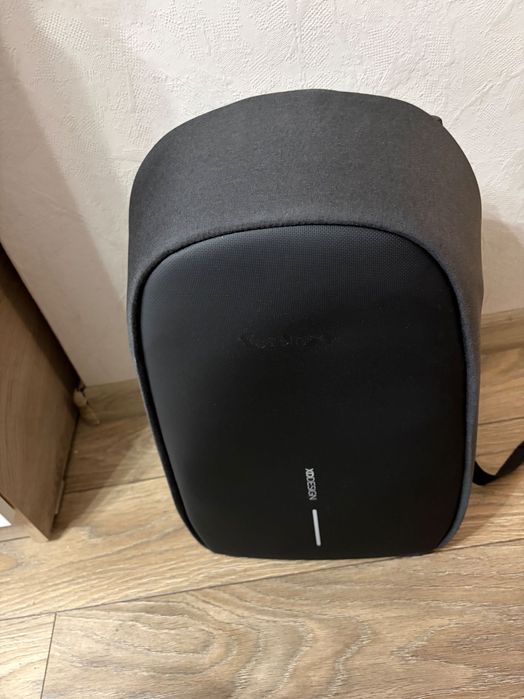 XD Design Bobby Hero Regular – анти-кражбена раница (черна)