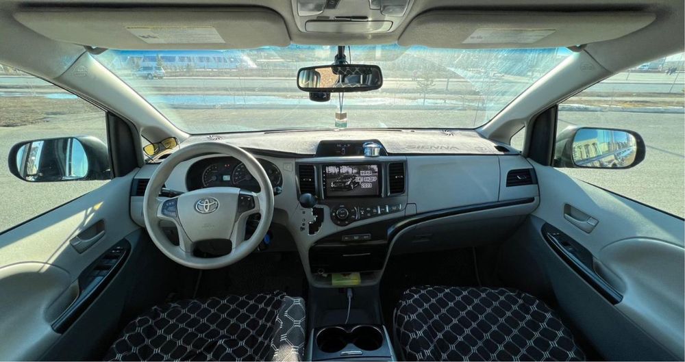 Продам тайота сиена