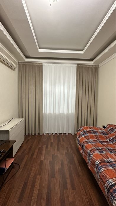 ГОТОВЫЕ ШТОРЫ по 800.000 тыс. сум  в комплекте ПЛОТНЫЕ ПОРТЕРЫ И ТЮЛЬ