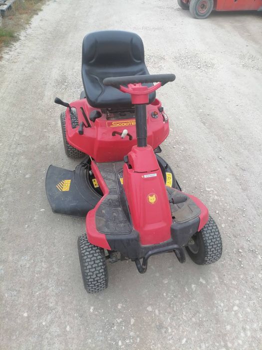 Тракторна косачка,обслужена в много добро състояние