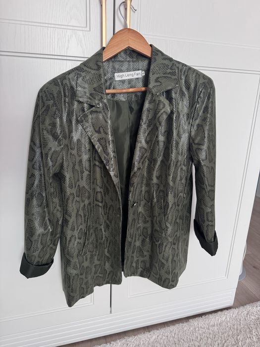 Продам пиджак нарядный