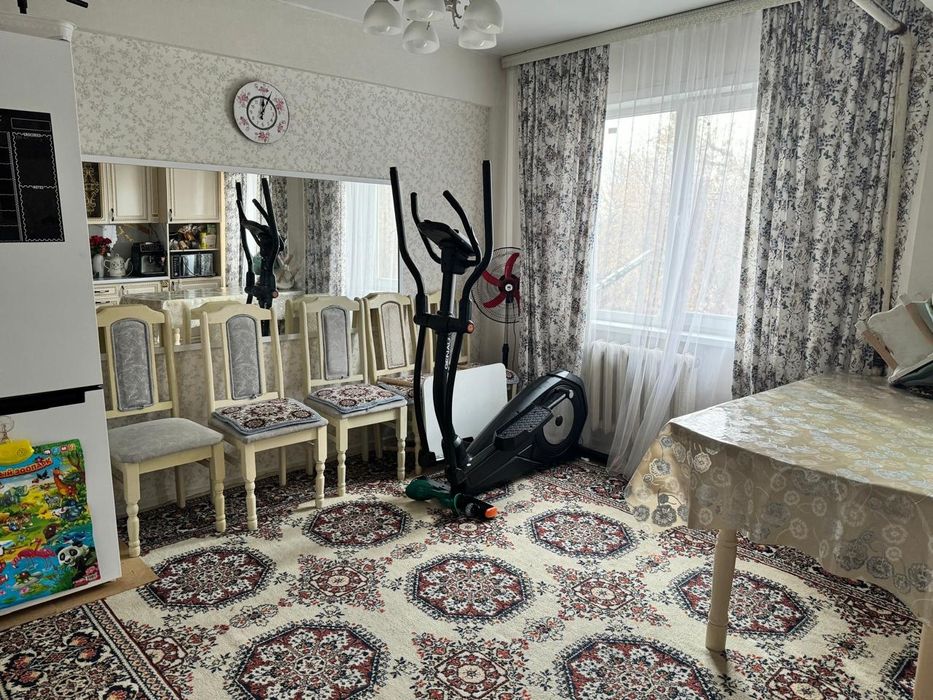 Продам квартиру в Саратовке