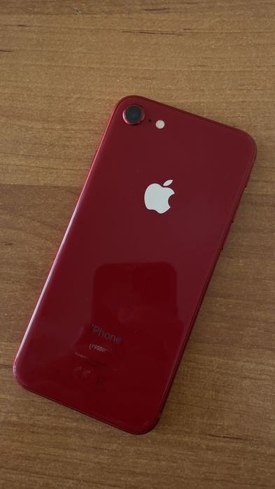 iphone 8 rangi qizil garantiya