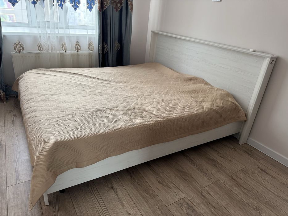 Двухсп. кровать б/у 180*200