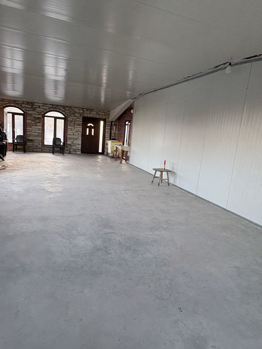 Închiriez spatiu pretabil pentru diferite utilizări