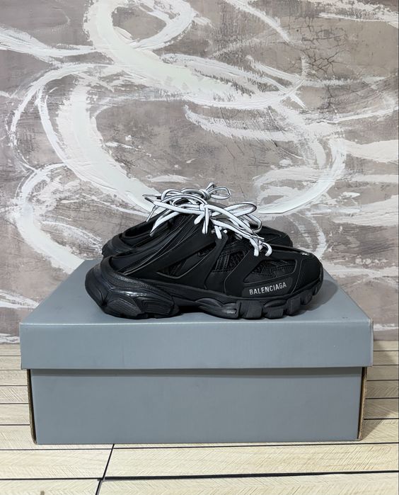 Balenciaga Slippers Black