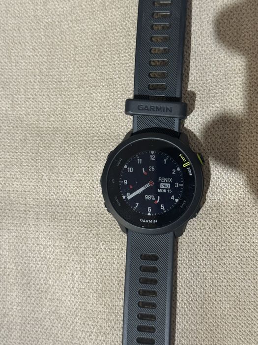 Garmin Forerruner 55 42mm. Чисто Нов!