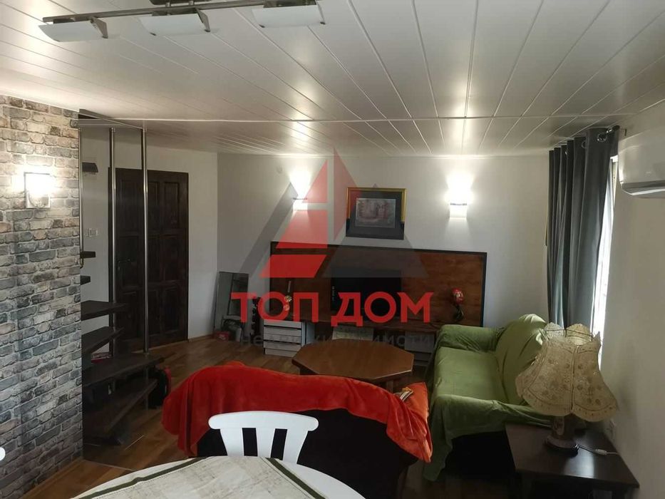 Дава се под наем Тристаен апартамент в Варна, Център - 75 кв.м за 612 € - Снимка #1