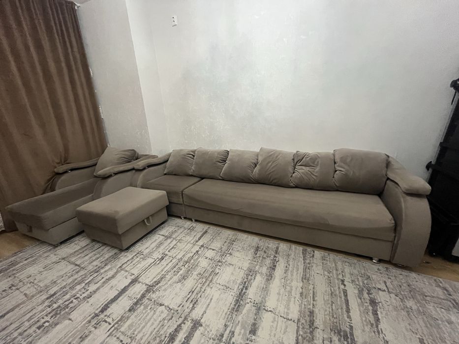 Четырехметровый диван