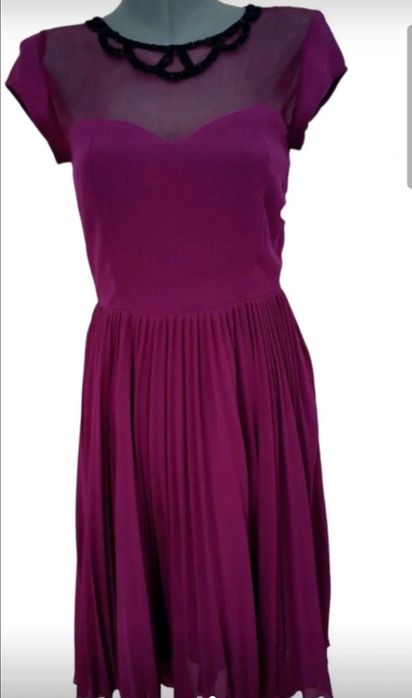 Rochie eleganta de petreceri, marimea S-M, transport 5 leilei