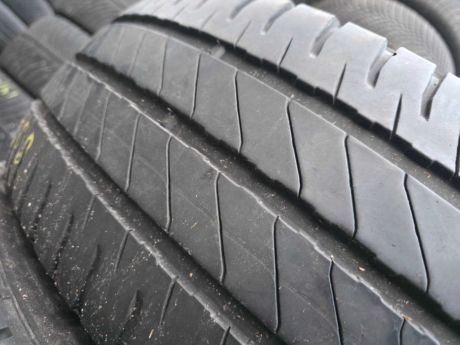 2бр Летни гуми за бус 225 65 16 С - Michelin - DOT 2023