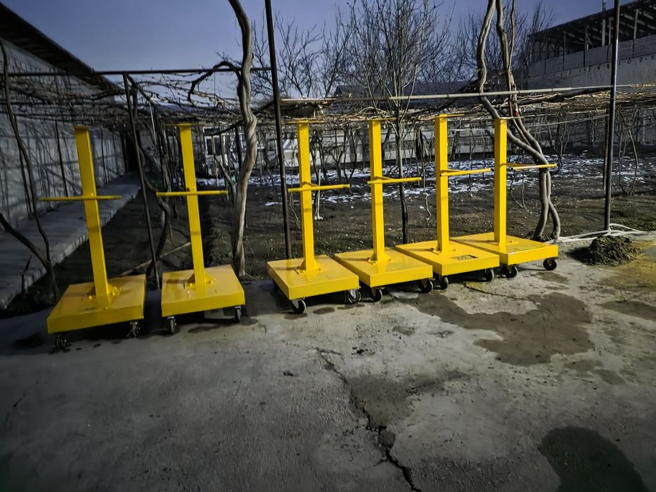 Светофор ку'чма пиёдалар учун аккумуляторли