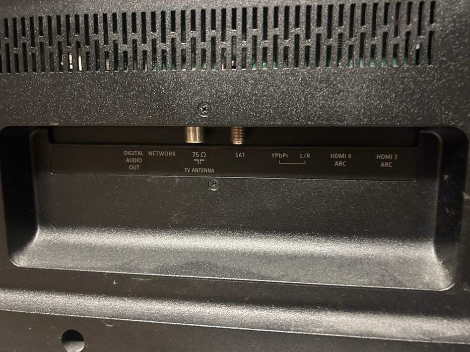 50" LED телевизор Philips