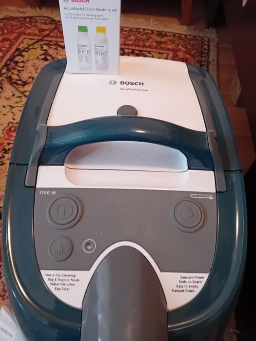 Aspirator bosch  funcționează