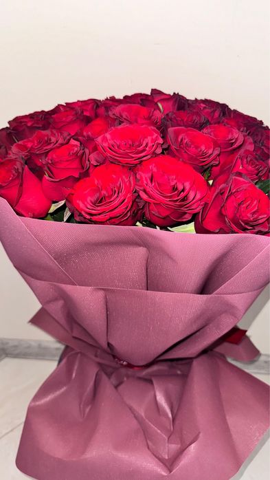 51 красная роза — шикарный букет