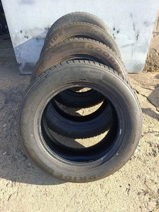4 бр. зимни гуми 235/60R17 GOODRIDE - dot 25