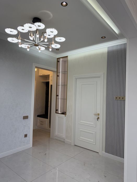 Ko’kcha Diydor choyxona 1 xona 2 qilingan evro remont 42 kv kux Mebel