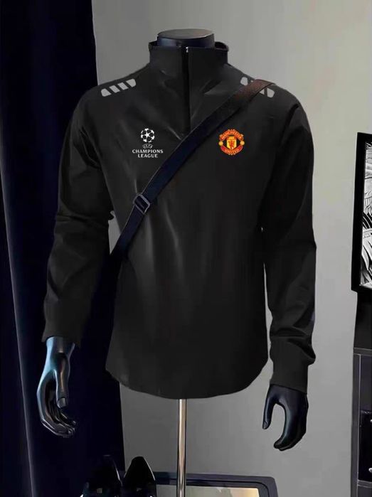 Спортивки для любителей футбола