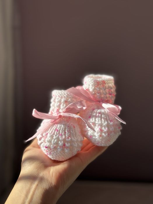 Детские вязаные пинетки