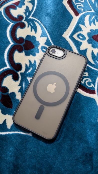 Iphone se 2022, 75 емкость 64гб