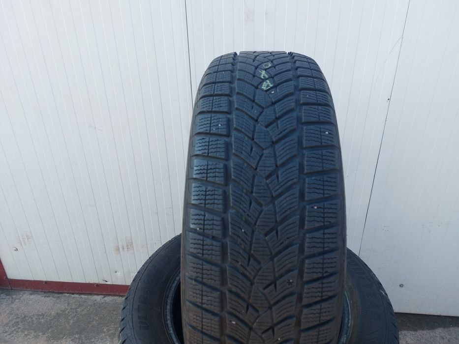 150 lei bucata! Set anvelope M+S/IARNA 225 60 17 Goodyear! 7 mm